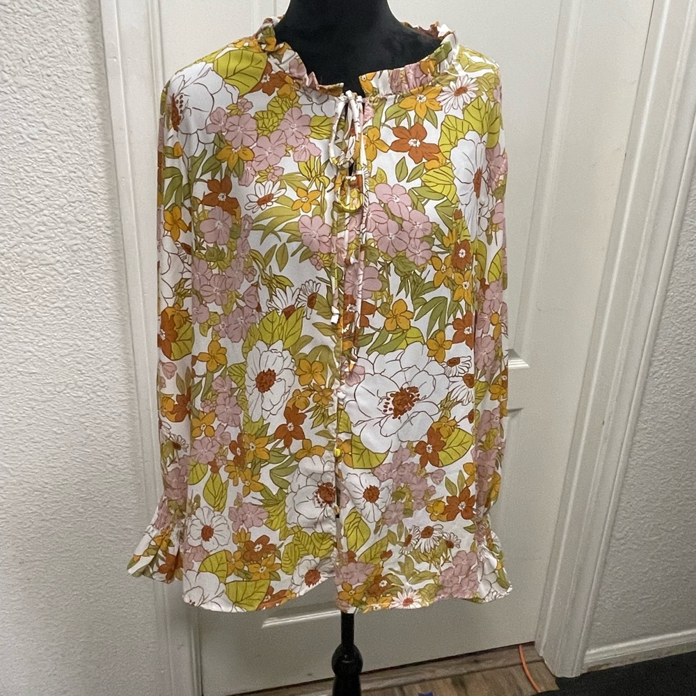 Sam n’ Addie “Vintagy” Floral Print Ruffle Blouse